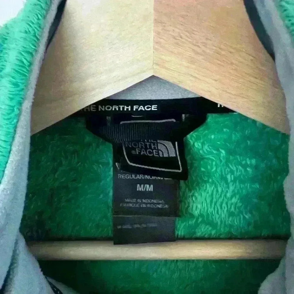 North Face fleece zip up - Picture 3 of 6